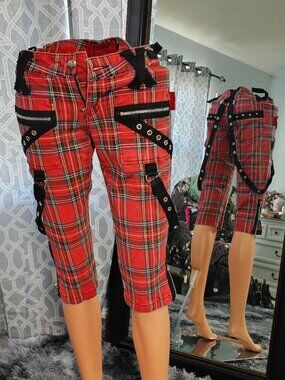 Tripp NYC Red Plaid Strap & Zipper Capri Pants – Size 3 – Y2K / Punk / Goth